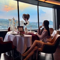 天空之城·全景旋转餐厅 User Photo