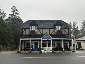 Miss Marple's Tearoom