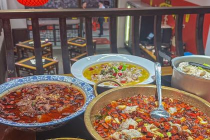 毛三旺·重庆毛血旺·水煮活鱼(仙塔总店)