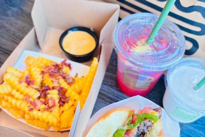 阿村烘焙aranya bakery(小镇广场店)