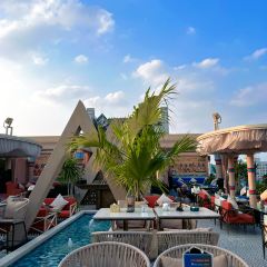 LUXE LOUNGE User Photo