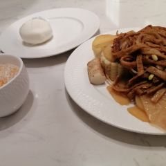 铜仁万山假日酒店·嗨碗全日餐厅 User Photo