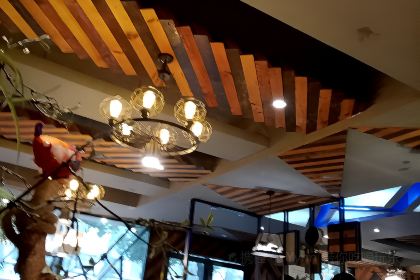 红辣椒家庭美食坊(火车站店)