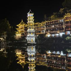 废墟里烤肉店 User Photo