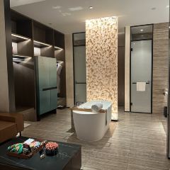 The Grand House Bar User Photo