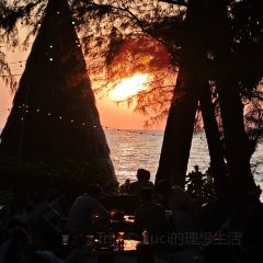 Cave Beach Club User Photo