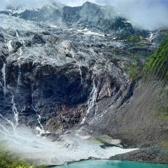 半途而沸 白塔·观景咖啡 User Photo