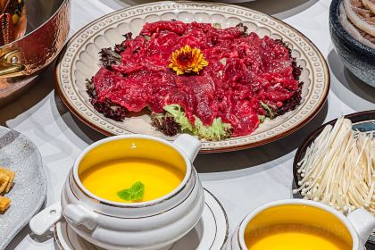 臻紮實·海鮮火鍋·懷舊粵菜