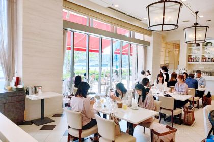 Anniversaire Cafe Minatomirai Yokohama