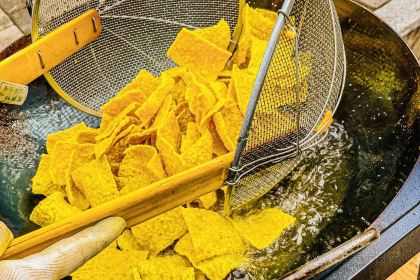 LAO SAN HANG FAN JIE TONG ZI JI DIAN YI HE LU DIAN