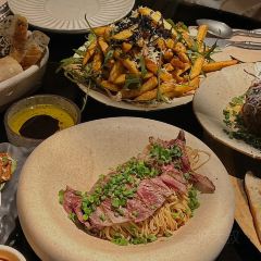 PetitChateau Wine&Bistro User Photo