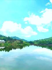 Пейзажная долина в Лам-Чэне