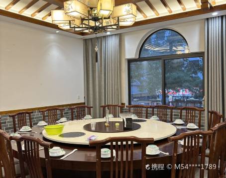 壹湖兩岸·魚鮮山裡菜（東江湖店）