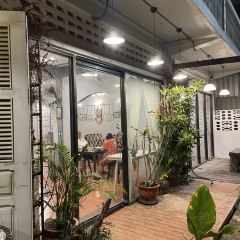 Lin's Cafe User Photo