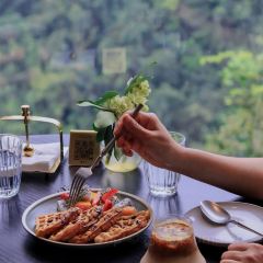 蜜悦·秘野仙踪半山森林餐厅 User Photo