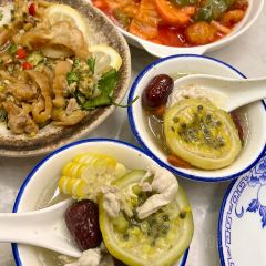 岭色味石锅椰子鸡 User Photo