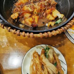 鸿义楼 User Photo