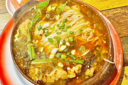 重庆小天鹅火锅(滨江店)