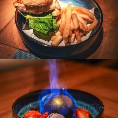 Pebbles Bar and Grill User Photo