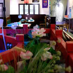 钱塘秋荷·新江浙菜(大华店) User Photo