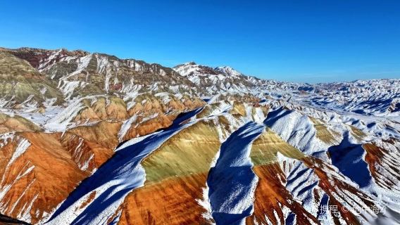 Baili Danxia Scenic Road Panoramic Tianshan Viewing Platform