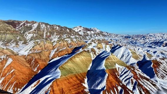 Baili Danxia Scenic Road Panoramic Tianshan Viewing Platform