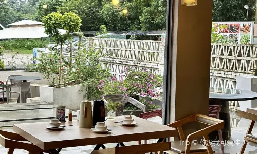 Liyue River View Restaurant