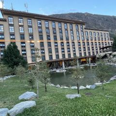 芒康云曲庄园酒店·全日制餐厅 User Photo