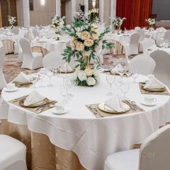 呼和浩特巨华国际大酒店·天穹旋转餐厅 User Photo