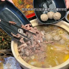 彭律油爆虾(车站南路店) User Photo