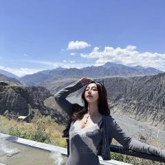 临崖咖啡厅 User Photo