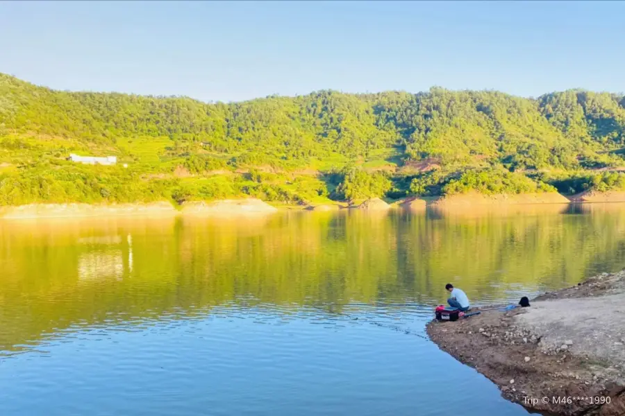 Xianren Lake