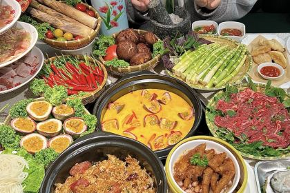 粤小煲鲜汤猪肚鸡(锦艺城店)