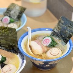 Ramen满吉·豚骨拉面·烧鸟(长宁来福士店) 여행 사진