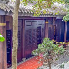 龙谷山房素食餐厅(聚龙小镇店) 여행 사진