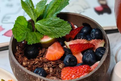 馬路隔壁羊駝咖啡BAR