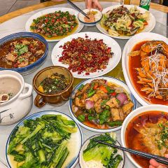 尹二姐守艺川菜(美专校街店) User Photo