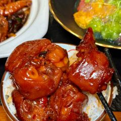 Sanzhishou (changhongshijicheng) User Photo