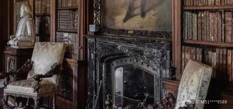 Ochiltree's Dining
