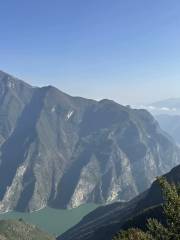 三峽雲巔神女天路景區