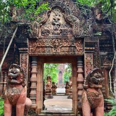 The Terracotta Garden at Lamphun Cafe User Photo