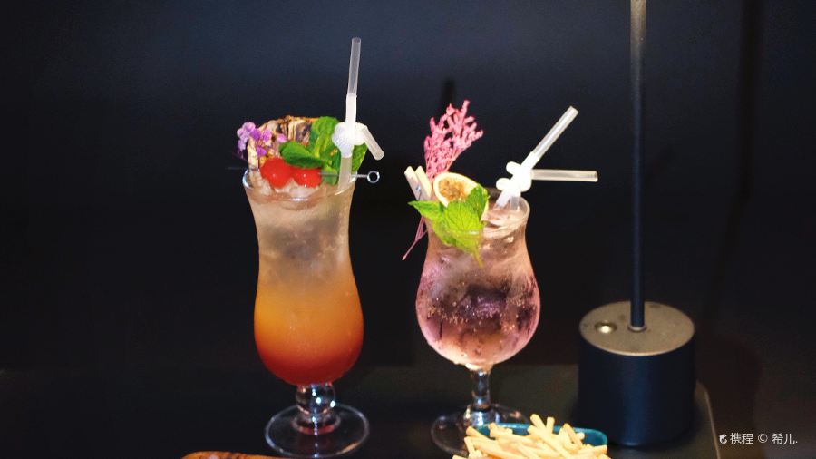 Overflow Whisky·Cocktail Bar