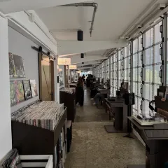 Neighborhood 여행 사진