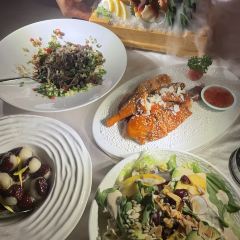 The Starry Frantier Bund Outlet User Photo