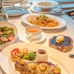 Bistro32F LeCoucou User Photo