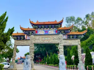 Nanshan Temple, Huazhou City