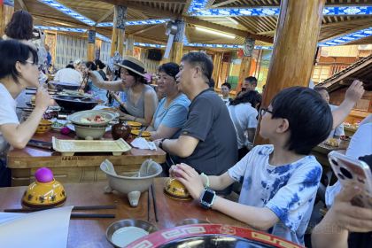 黄果树云端石头寨民宿·餐厅