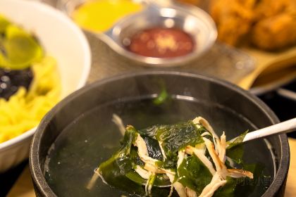 薛食堂韩餐(万象九宜城店)