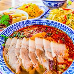 广场小吃城 User Photo