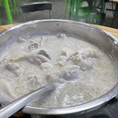 荣发鸡饭店 User Photo